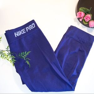 🦋 NikePro Cropped Leggings 🦋